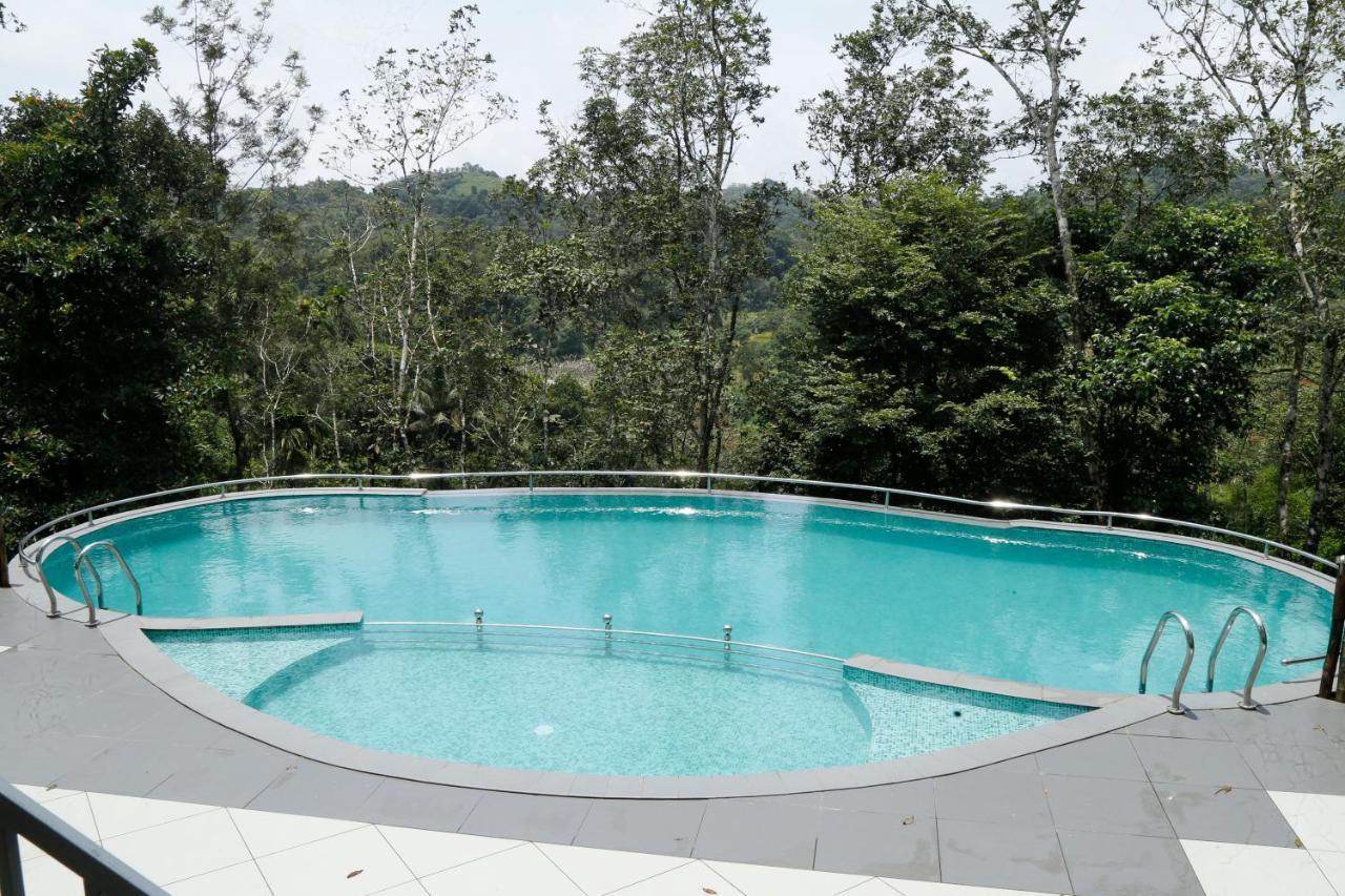 Serene Crest Resort 玛纳多迪 外观 照片