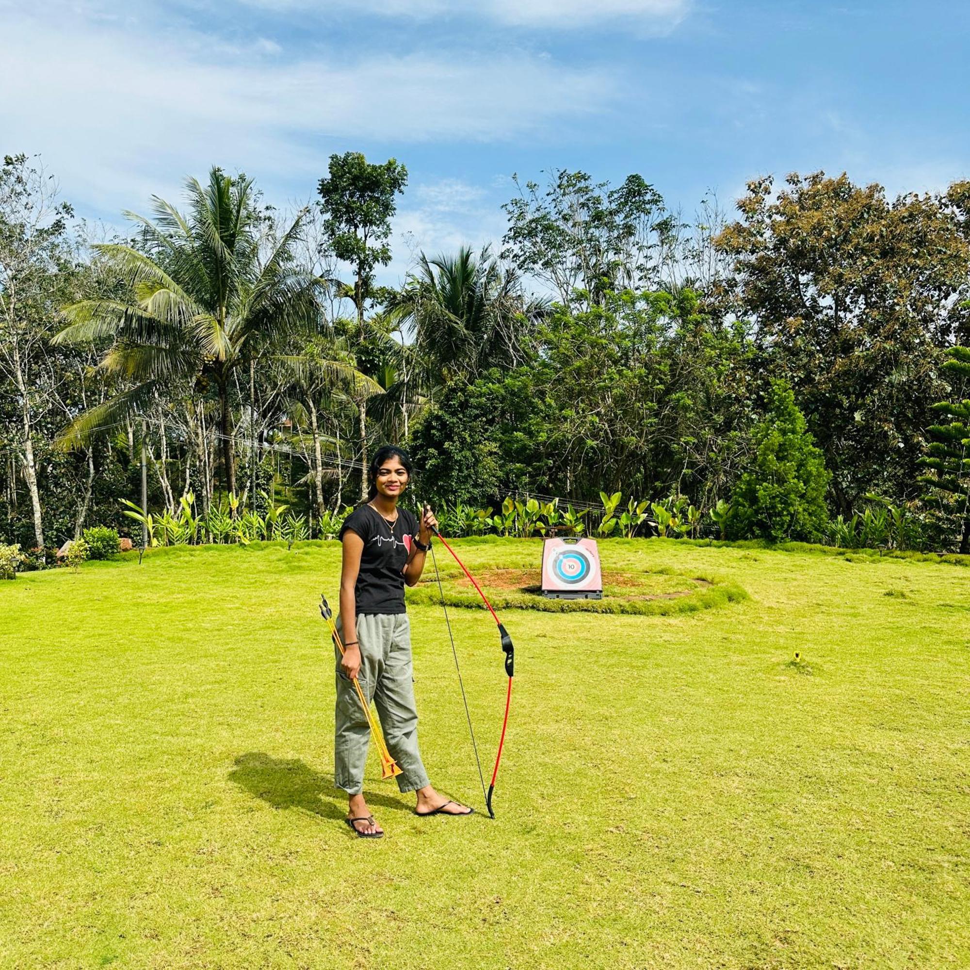 Serene Crest Resort 玛纳多迪 外观 照片